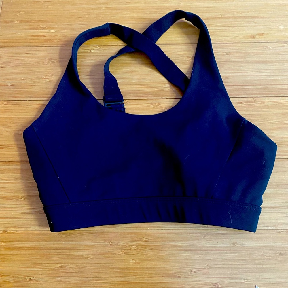 Women’s sports bra